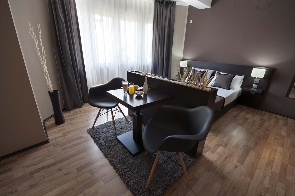 ביטולה Soho Apartments חדר תמונה