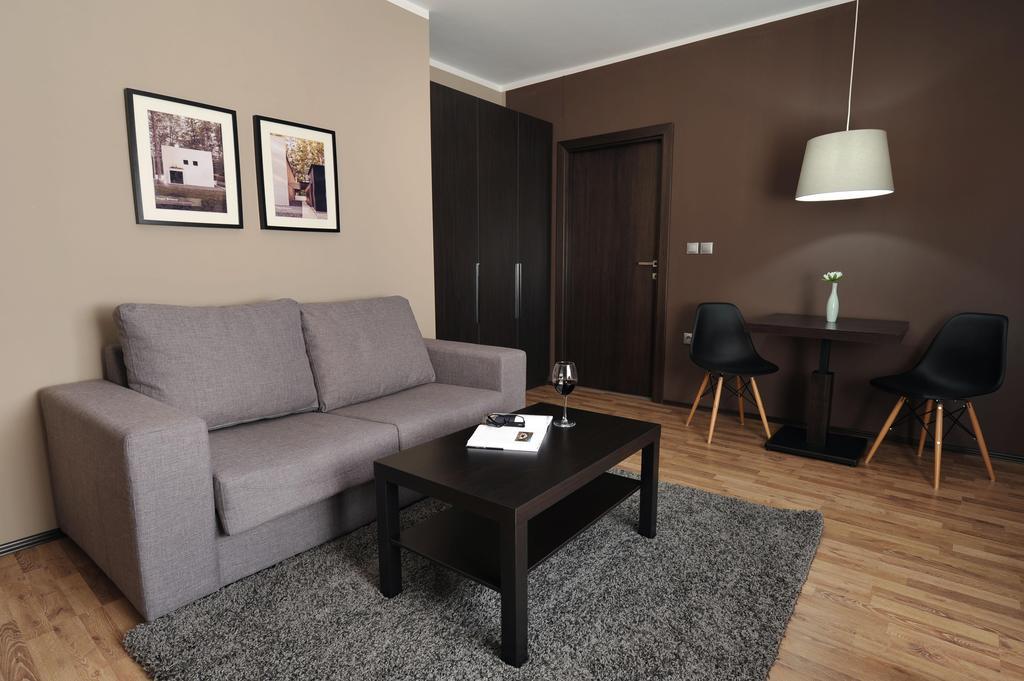 ביטולה Soho Apartments מראה חיצוני תמונה